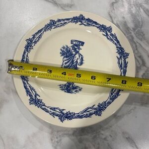 Williams Sonoma Cream Plate with Blue Design